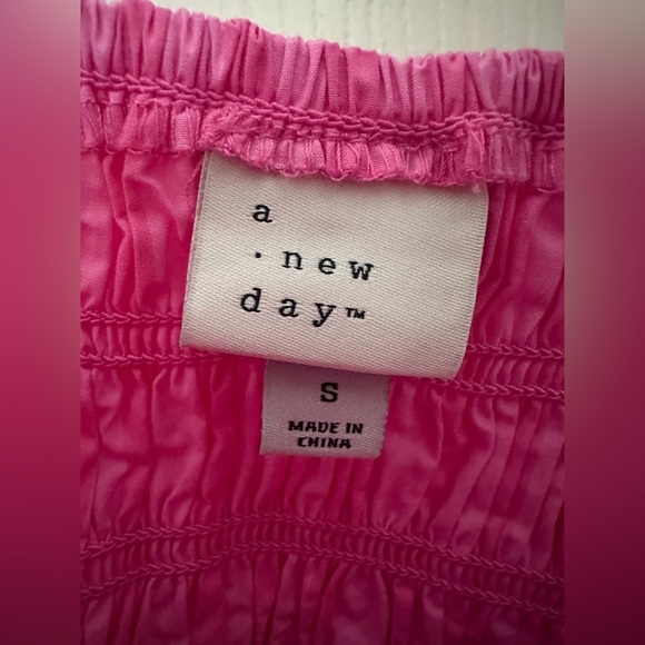 NEW A new Day Hot pink smocked crop tube top, size small - Picture 6 of 8